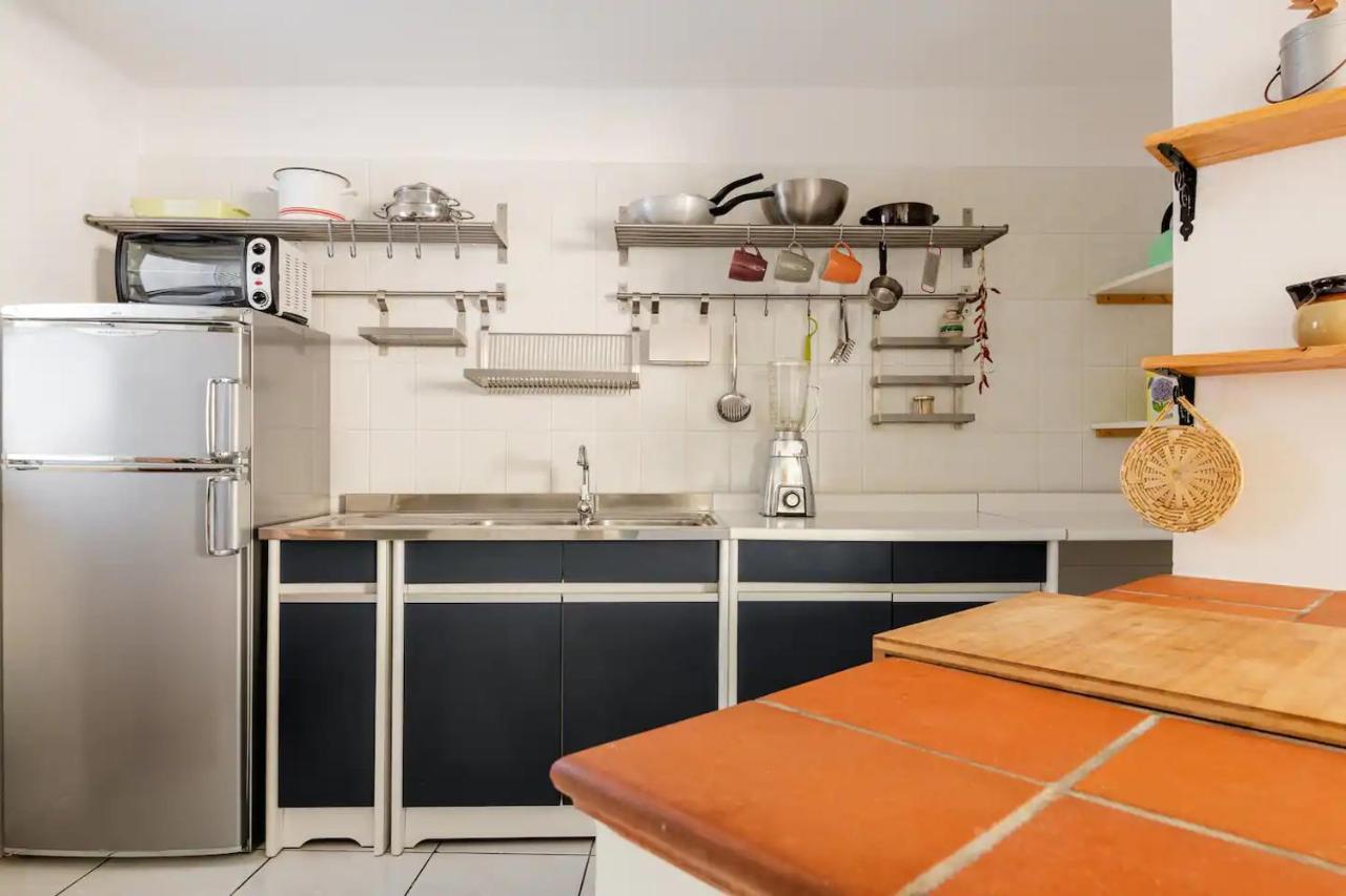 Duas Pedras, Private Apartment In The Heart Of Bosa Bagian luar foto